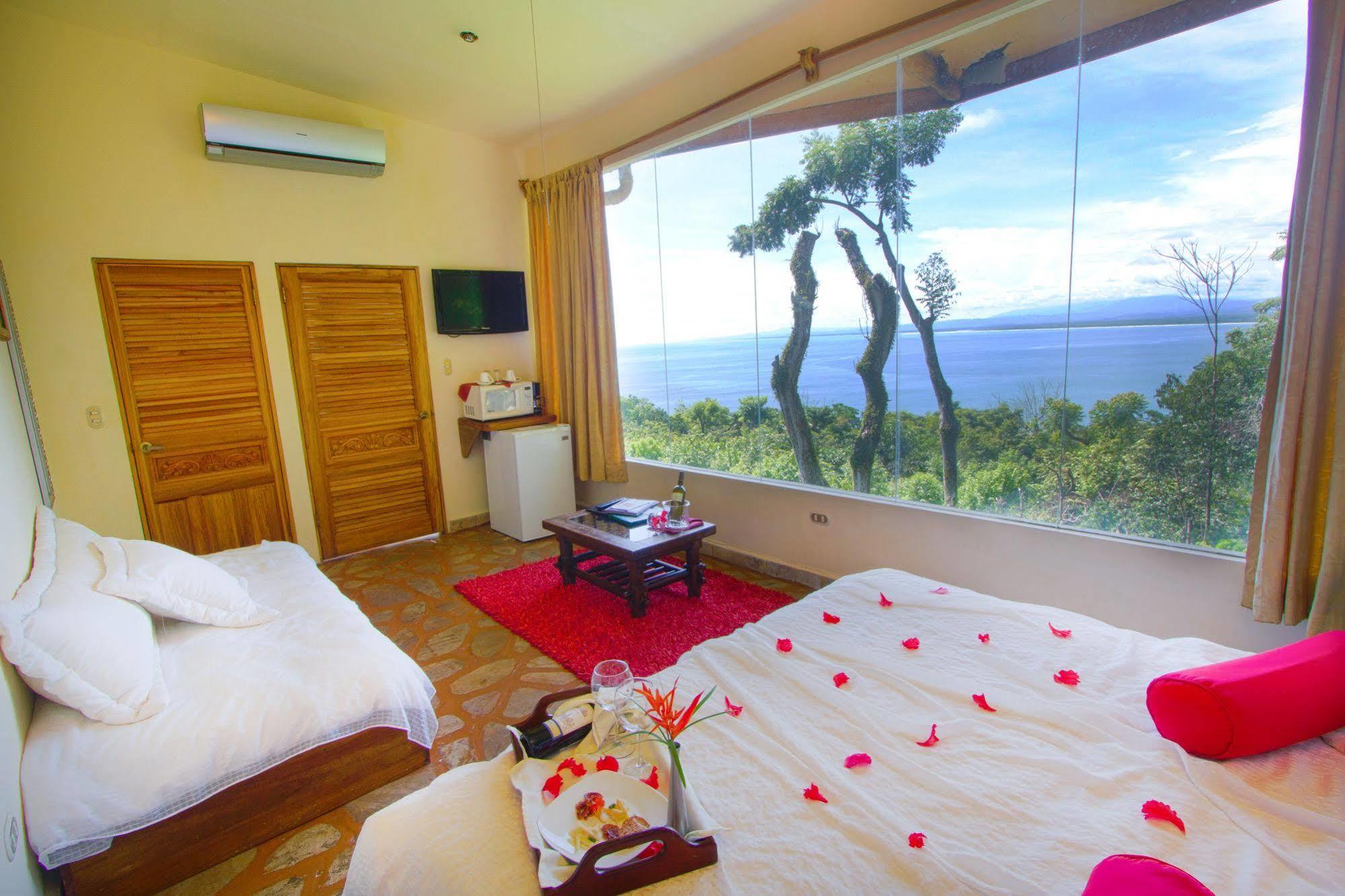 Issimo Suites Boutique Hotel & Spa - Adults Only Manuel Antonio Exterior foto